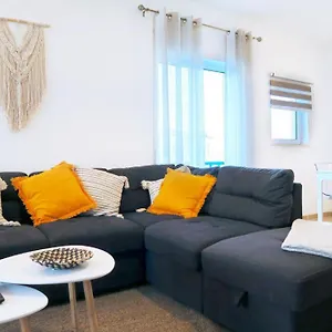  Appartement Apartment, 10 Mins Walk To